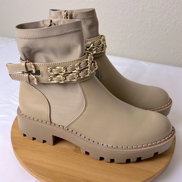 Jones New York Shoes - JONES New York JNY OLLEE Gold Chain Zip Chelsea Booties Ankle Boots Taupe 6.5